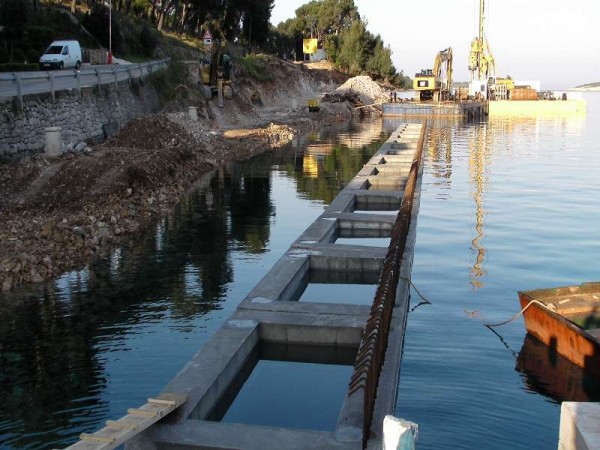 Maslinica Baustelle.JPG